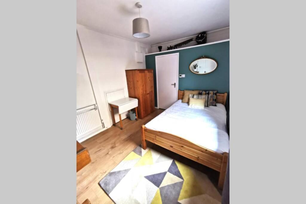 Private Comfortable Guest Suite - Nottingham Exterior photo